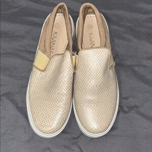Kaanas Cream and Brown Sneakers Sleek Slip-On Comfort